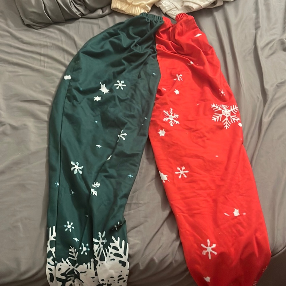 Colorblock Christmas sweatpants